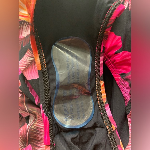 NWT Skinny Dippers by Miraclesuit Lucky Charm Belted One Piece Swimsuit Medium - Picture 6 of 14